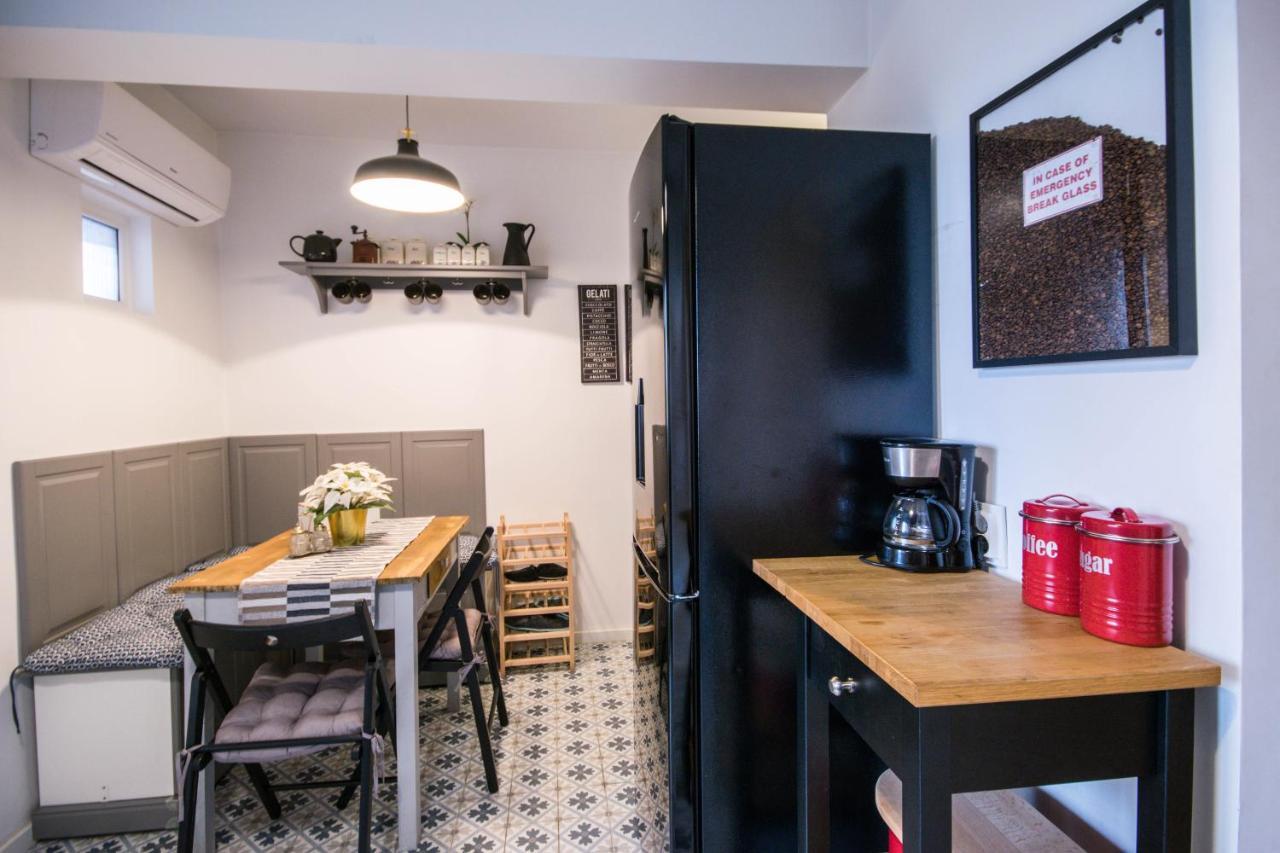 Downtown Wonder Apartament คลูจ-นาโปกา ภายนอก รูปภาพ