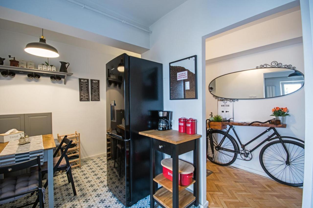 Downtown Wonder Apartament คลูจ-นาโปกา ภายนอก รูปภาพ