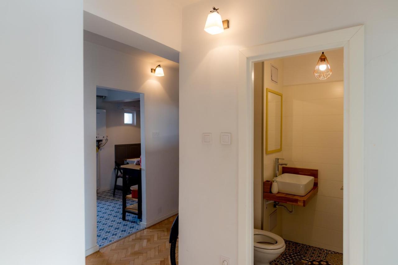 Downtown Wonder Apartament คลูจ-นาโปกา ภายนอก รูปภาพ